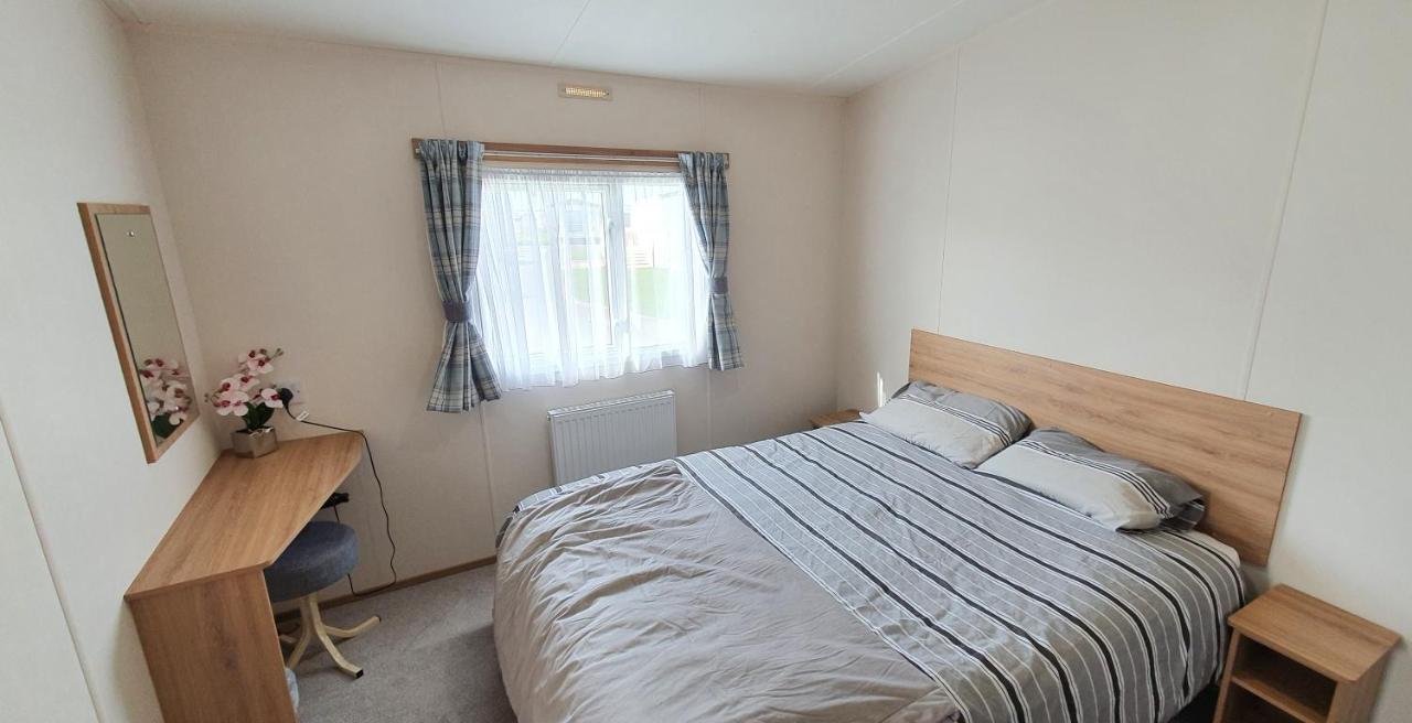 The Burrows Holiday Caravan, Seal Bay Selsey Ngoại thất bức ảnh